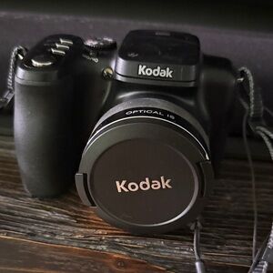 Kodak Black Digital Camera with Optical IS